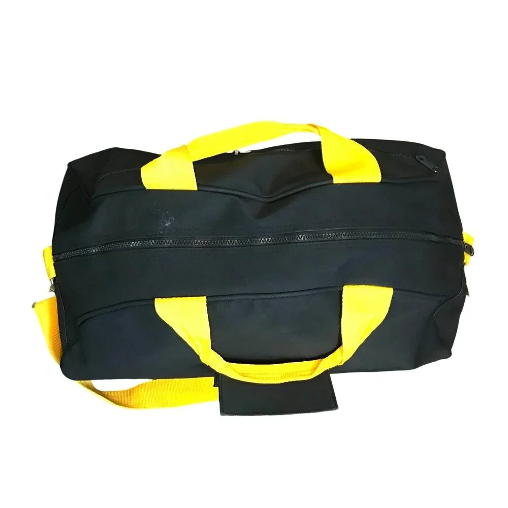 Nautica Canvas Duffle Bag Gear Or Travel Large Shoulder Strap Zip Close 20 X 13.